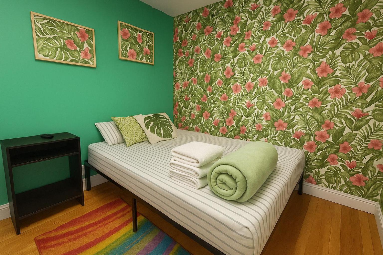 Tropical Comfort Room In Harlem Cozy Stay With Snacks & Style New York Bagian luar foto