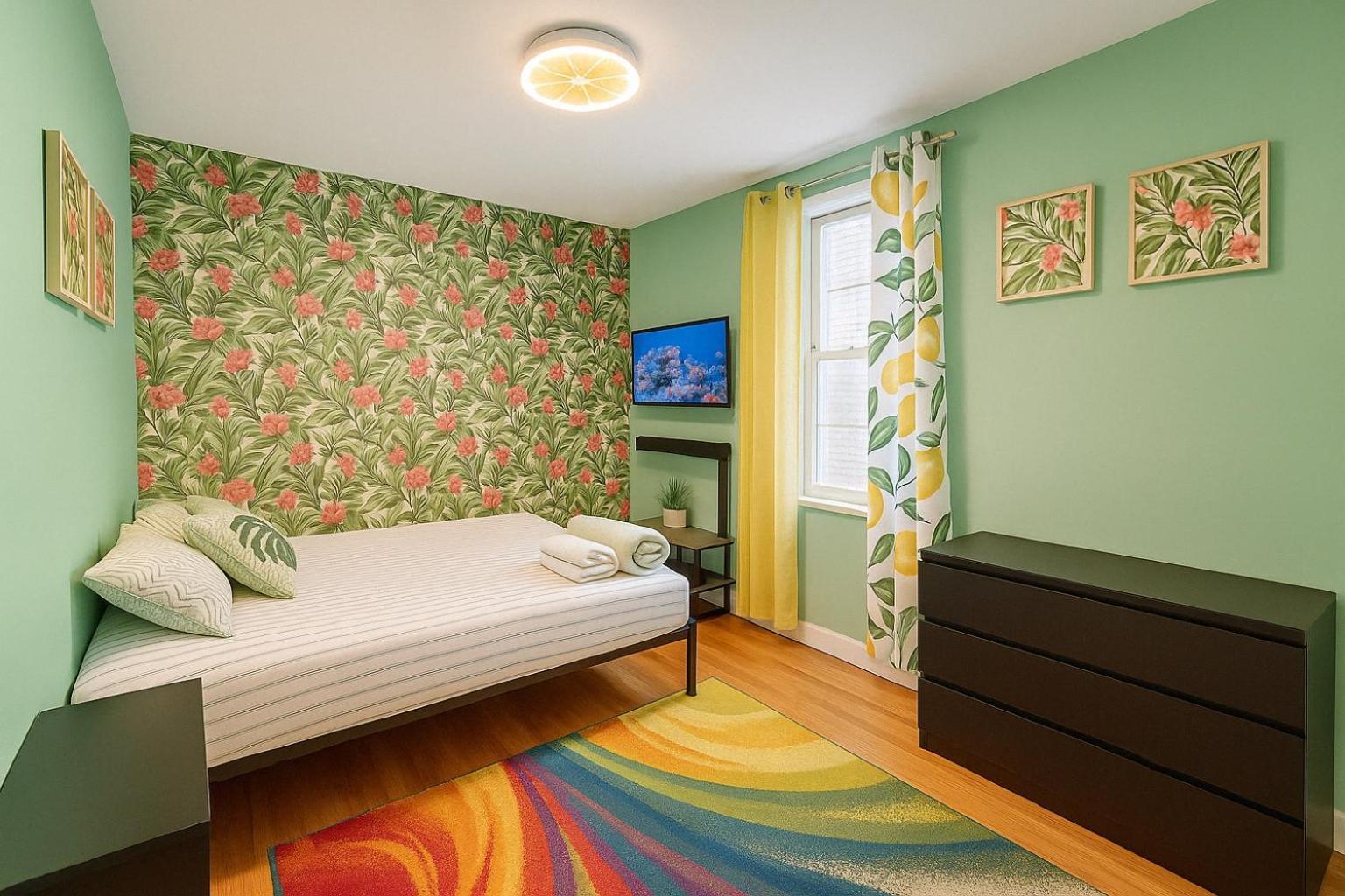 Tropical Comfort Room In Harlem Cozy Stay With Snacks & Style New York Bagian luar foto